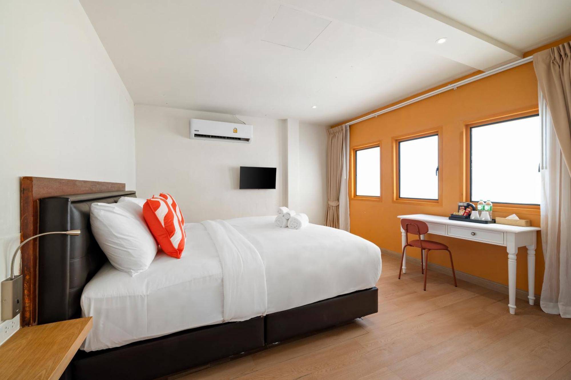 Horange Phuket Town Hotel Стая снимка