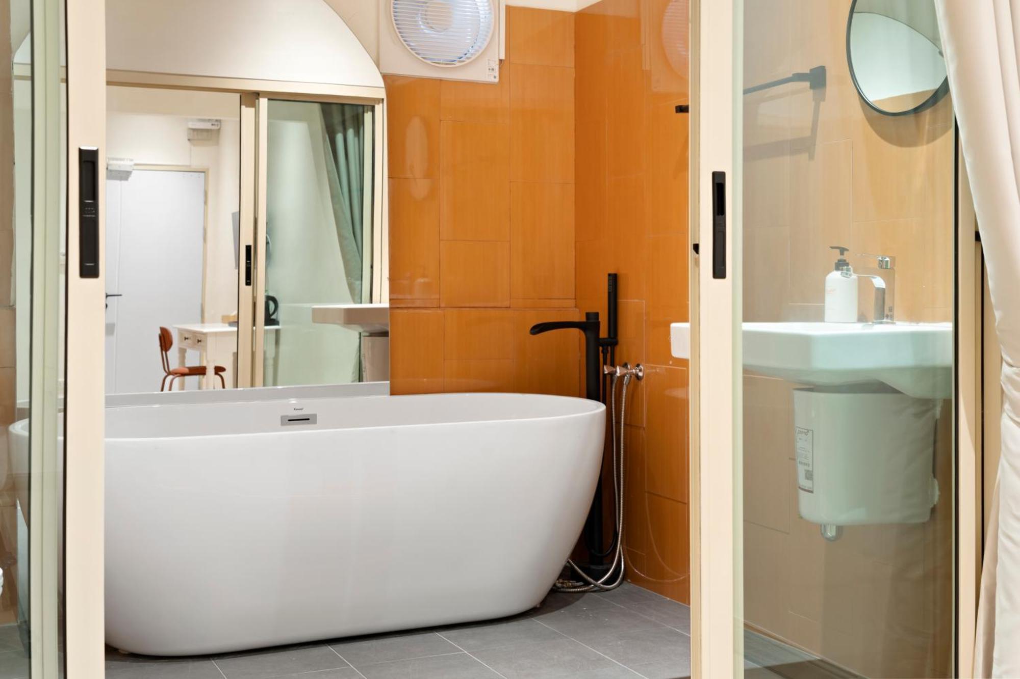 Horange Phuket Town Hotel Екстериор снимка