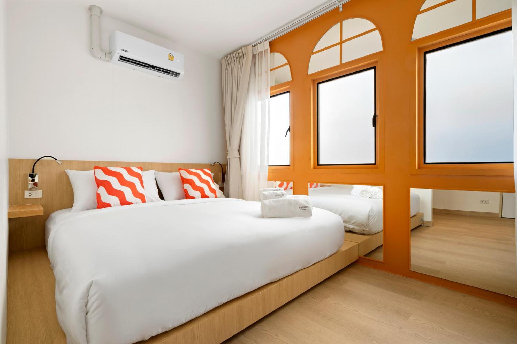 Horange Phuket Town Hotel Стая снимка