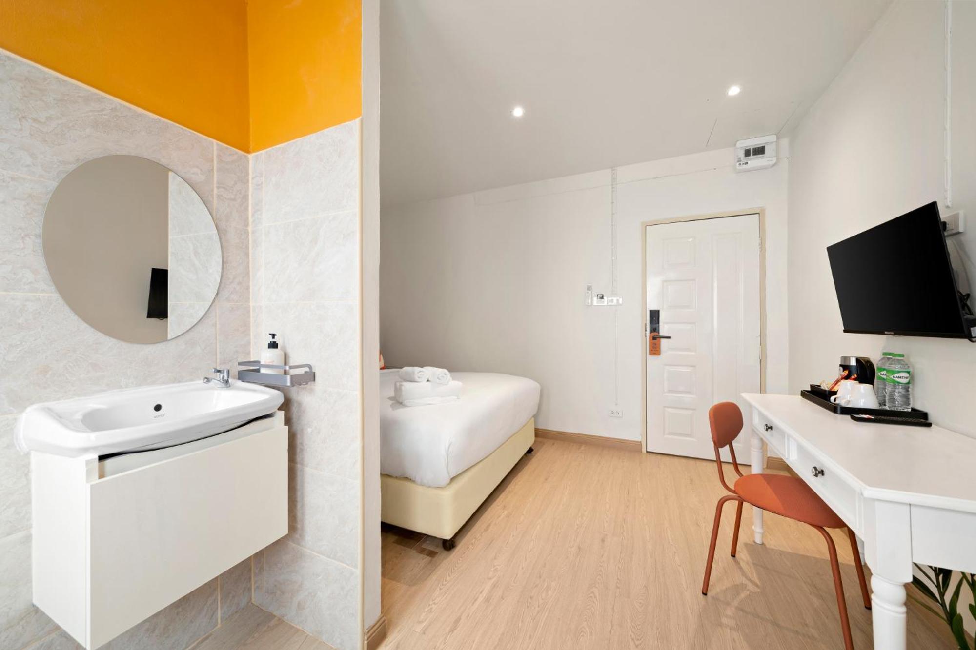 Horange Phuket Town Hotel Стая снимка