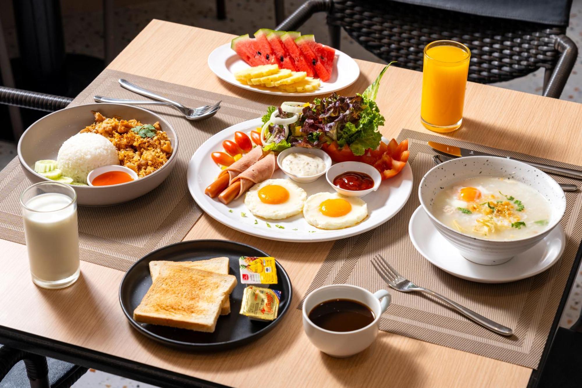 Horange Phuket Town Hotel Екстериор снимка