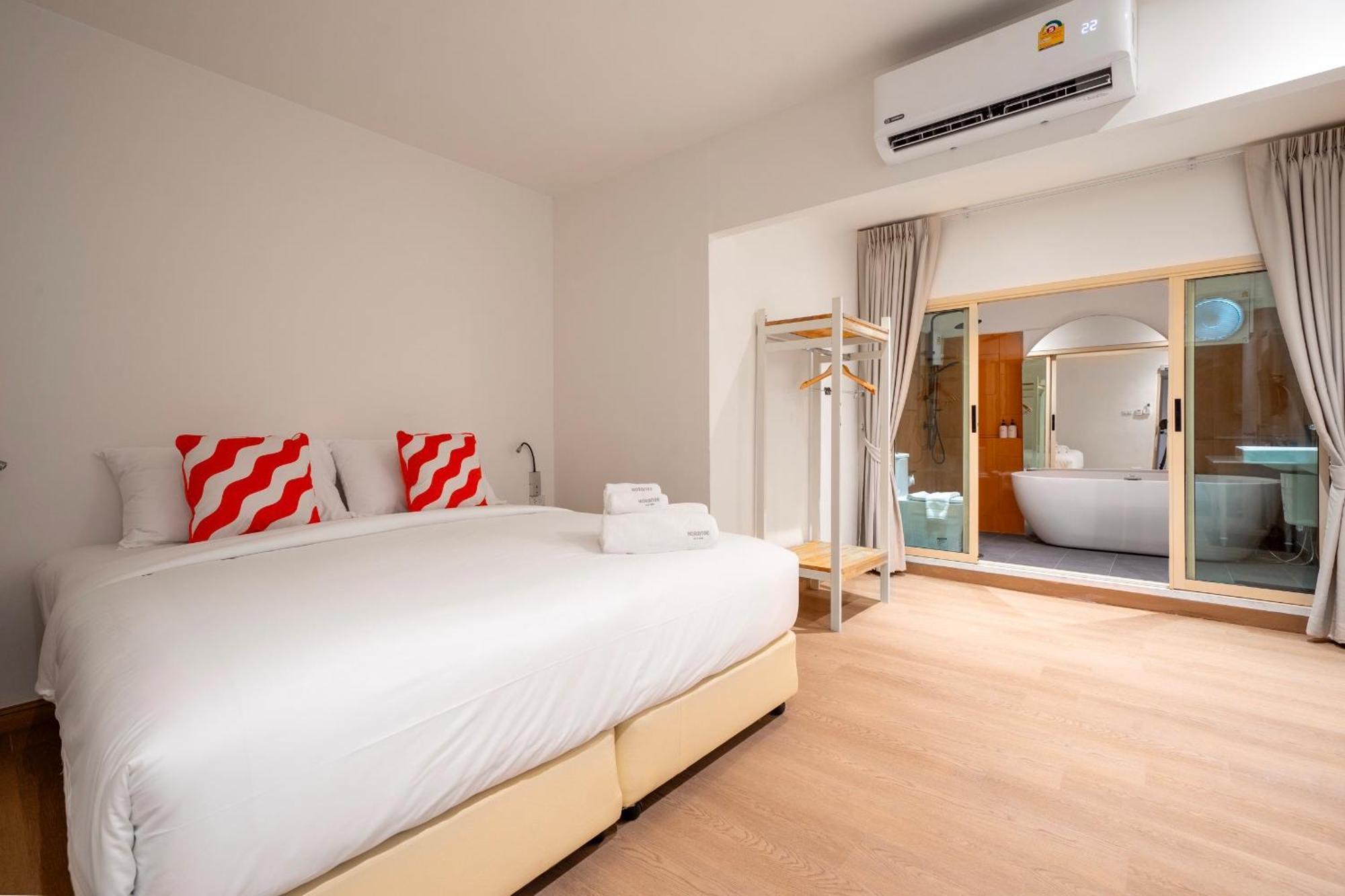 Horange Phuket Town Hotel Екстериор снимка